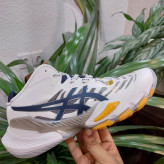 کتونی و کفش والیبال هندبال بسکتبال اسیکس متارایز یک کیفیت های کپی ویتنام Asics Metarise رنگ سفید نوار سورمه ای