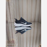 کتونی رانینگ نایک زوم ایکس nike zoom x کیفیت مستر کوالیتی ویتنام رویه چرم کتونی چرمی نایک لبخندی مشکی سفید