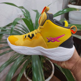 کتونی والیبال هندبال بسکتبال اسیکس نوا سورج2 مستر کوالیتی ویتنام asics nova sourge 2 رنگ زرد در حد اورجینال اسکای الیت