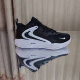 کتونی والیبال بسکتبال هندبال نایک هایپرست2 مستر کوالیتی nike hypersensitivity 2 رنگ مشکی سفید ویتنام سایز 40 تا 46