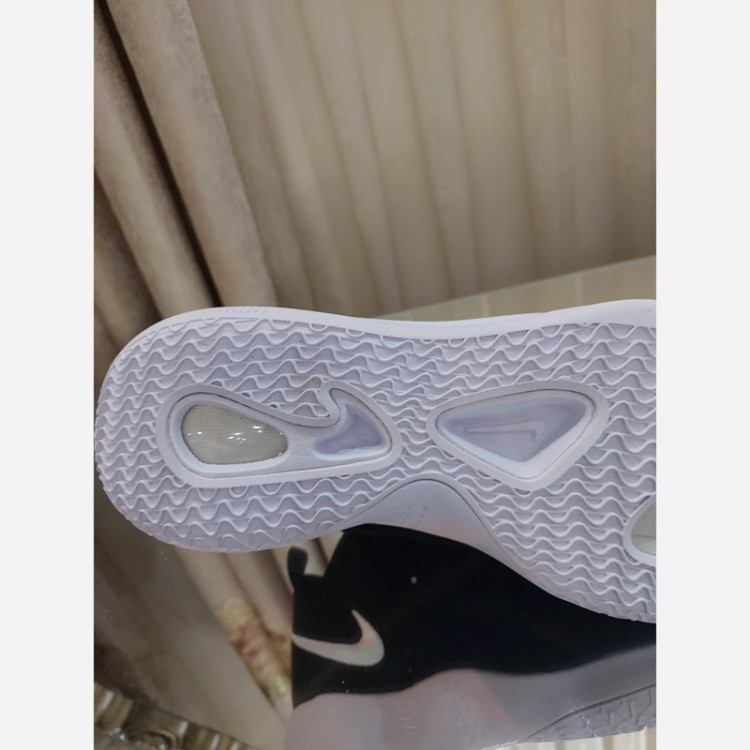 کتونی والیبال بسکتبال هندبال نایک هایپرست2 مستر کوالیتی nike hypersensitivity 2 رنگ مشکی سفید ویتنام سایز 40 تا 46