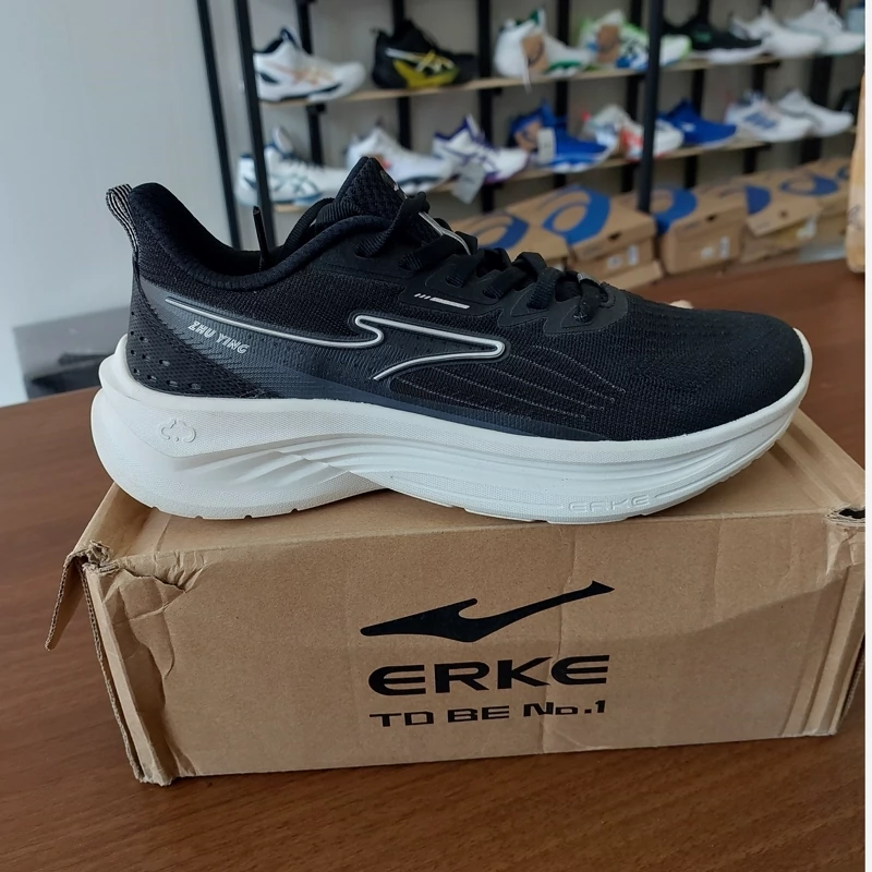 کتونی اورجینال ارکی یا اریک erke سایز 37 و41 رنگ مشکی کف سفید