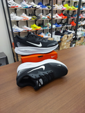 کتونی رانینگ و پیاده روی نایک ومرو 18X مستر کوالیتی رنگ مشکی کف سفید NIKE ZOOM X VOMERO 18X