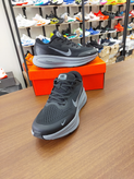 کتونی رانینگ و پیاده روی نایک ومرو 18X مستر کوالیتی رنگ مشکی کف طوسی NIKE ZOOM X VOMERO 18X