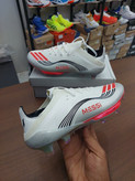 کفش فوتبال چمن آدیداس اف۵۰ مسی استوکدار رنگ سفیدصورتی Adidas f50+fg