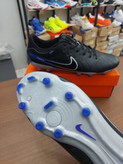 کفش فوتبال چمن نایک تیمپو لجند۱۰ استوکدار بندی رنگ مشکی آبیNike tempo Legend 10 academy FG