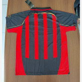 کیت تیشرت با شورت نوستالژی هواداری تیم میلان ایتالیا 2007رنگ راه راه مشکی قرمز تایلندی A++ Ac Milan
