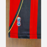 کیت تیشرت با شورت اصلی هواداری تیم میلان ایتالیا 2007رنگ راه راه مشکی قرمز تایلندی A++ Ac Milan بچه گانه
