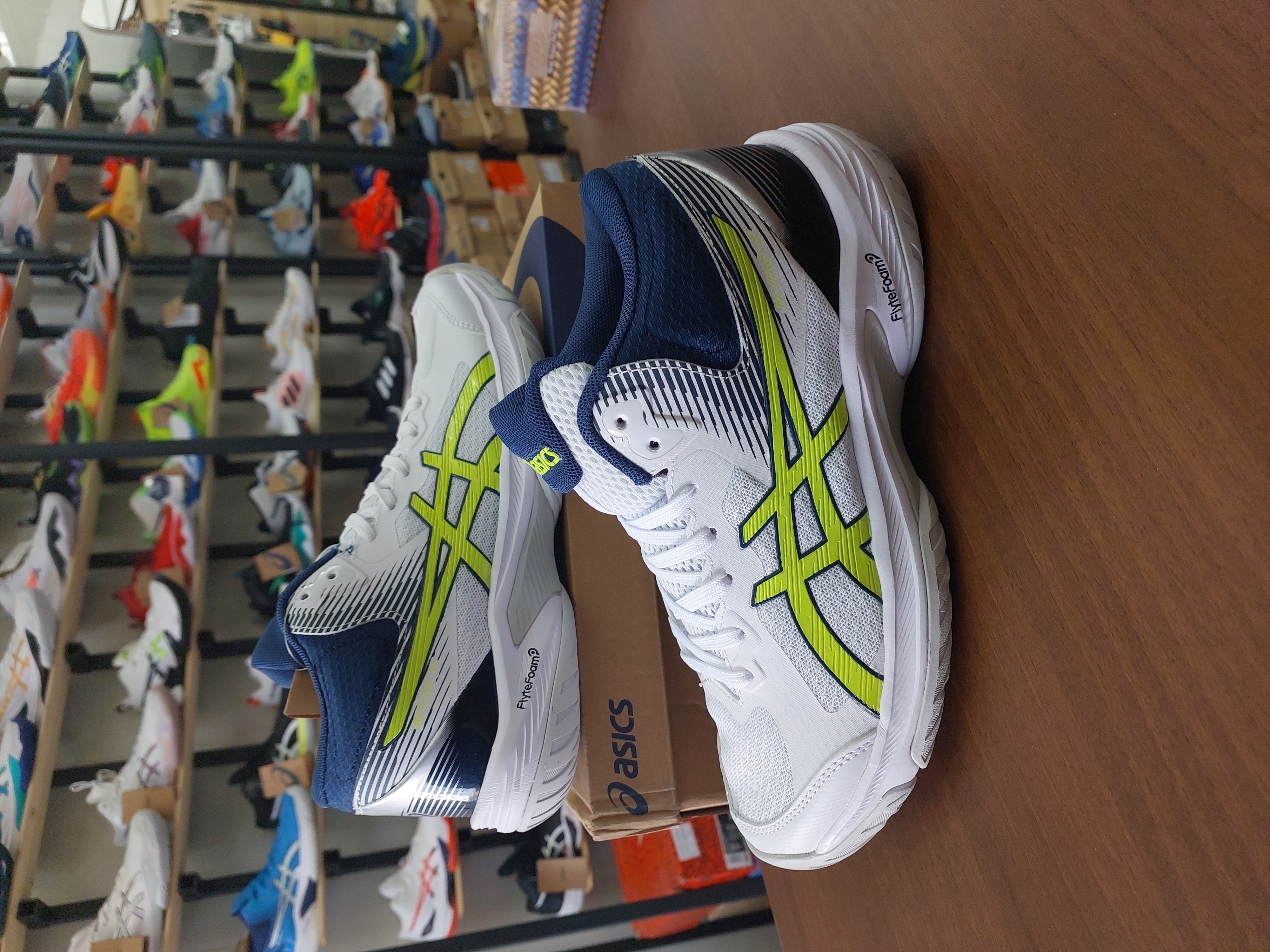 کفش والیبال هندبال بسکتبال اسیکس بیاند کیفیت های کوالیتی ویتنام asics beyond ff asics sky elite ff mt3