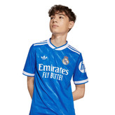 کیت سوم وتیشرت با شورت هواداری تیم رئال مادرید ۲۰۲۶ رنگ آبی تایلندی کلاس A++ kit Real madrid 2026 بچه گانه