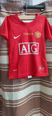 کیت هواداری بچه گانه منچستریونایتد 2008 رنگ قرمز Manchester United 2008 Thai Shirt Shorts Kit رونالدو بدون شماره و اسم لوگوها دوختی و گلدوزی شده تایلندی کلاس A++