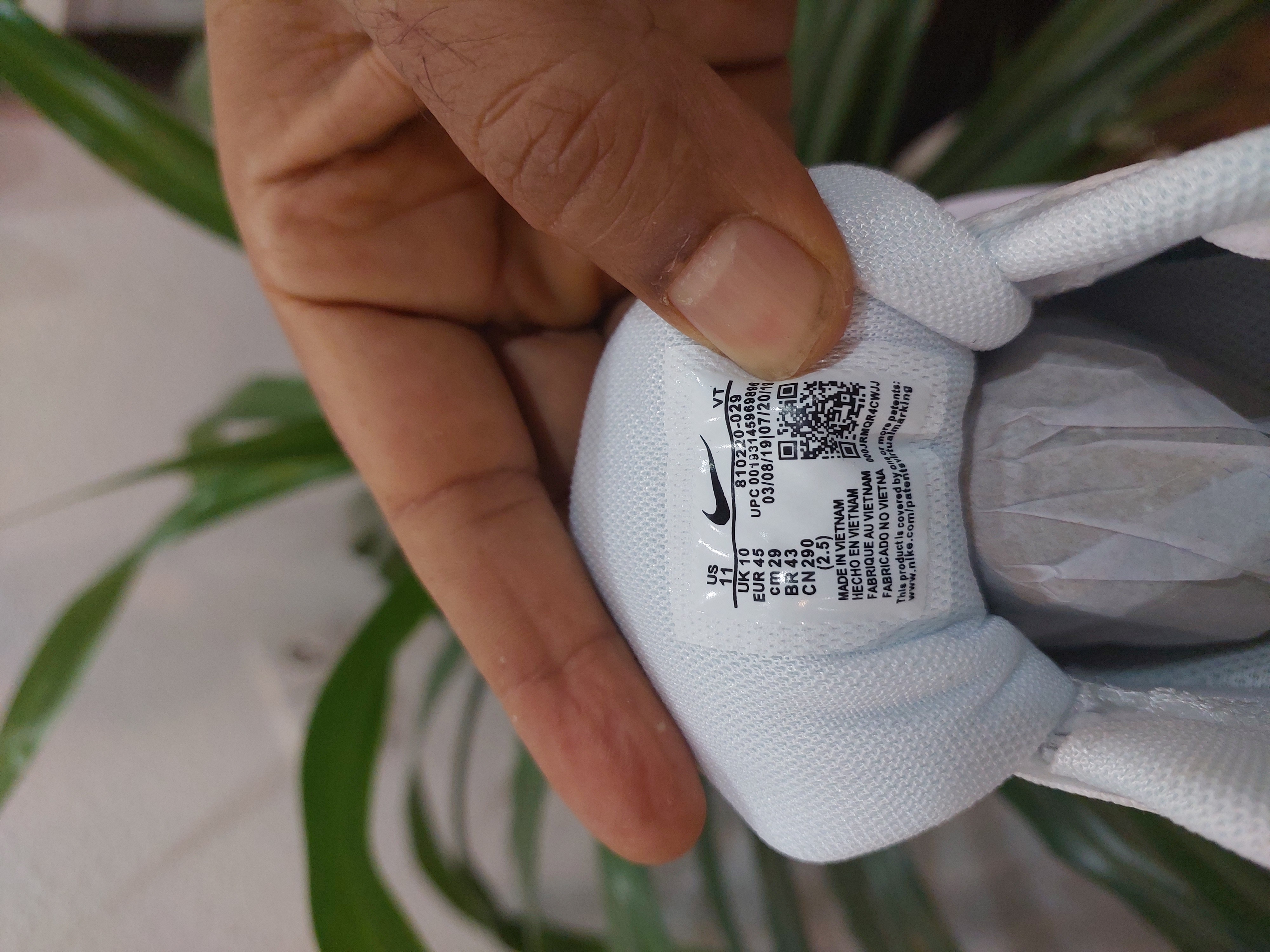 کتونی رانینگ و پیاده روی نایک گاید ۱۰ مستر کوالیتی رنگ سفید NIKE ZOOM