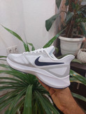 کتونی رانینگ و پیاده روی نایک گاید ۱۰ مستر کوالیتی رنگ سفید NIKE ZOOM
