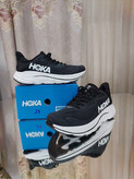 کفش تریل رانینگ هوکا کلیفتون کیفیت مستر کوالیتی طبیعت گردی روزمرگی رنگ مشکی کف سفید HOKA M CLIFTON 10