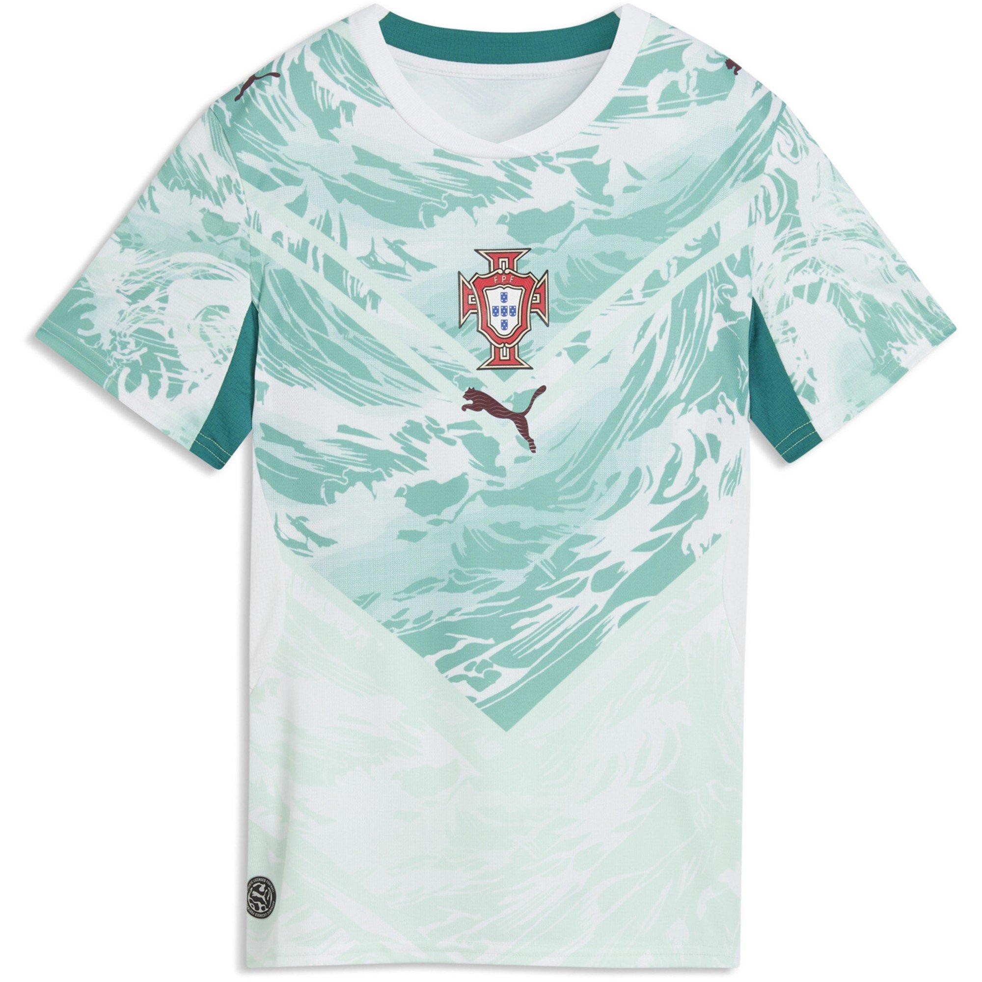 کیت هواداری تیشرت با شورت تیم ملی پرتغال ۲۰۲۶ رنگ سفید سبز PUMA Portugal Home World Cup شلوارک سفید رنگ 2026