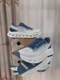 کتونی آن رانینگ کیوسی کلودزون - سایز 40 تا کتونی آن رانینگ کلودتیلت خاکستری کرم On Running Cloudtilt Rock SandOn Running QC Cloudzone color Levory tempseti-۴۵