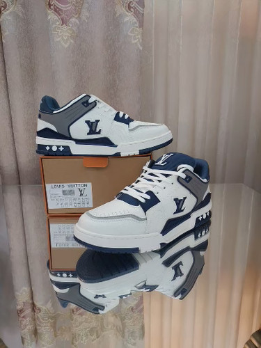 کتونی لویی ویتون ترینر مستر سفیدسرمه ای ۴۱تا۴۵ Louis Vuitton LV Trainer