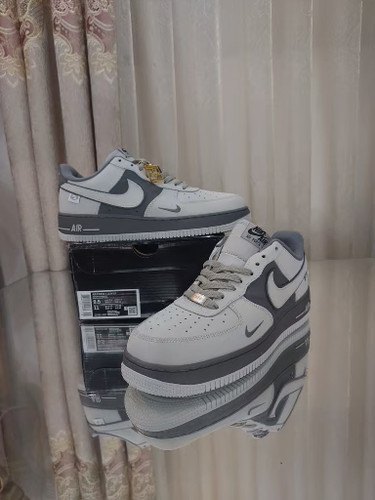 کتونی نایک ایرفورس 1 سفید طوسی Louisevitton Air Force 1 Low NAI-KE Green