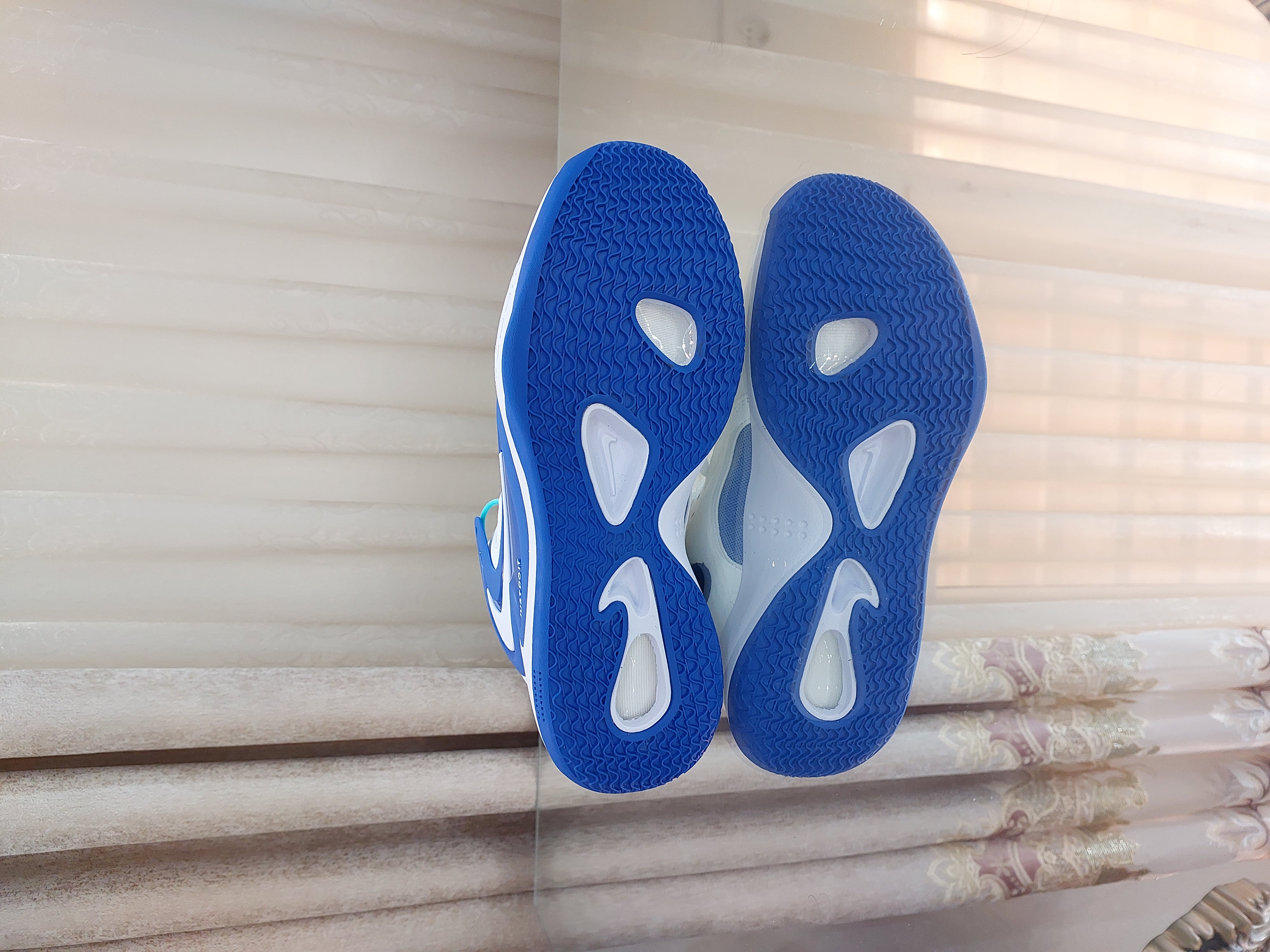 کتونی والیبال بسکتبال هندبال نایک هایپرست2 مستر کوالیتی nike zoom hypersensitivity 2 رنگ سفید آبی