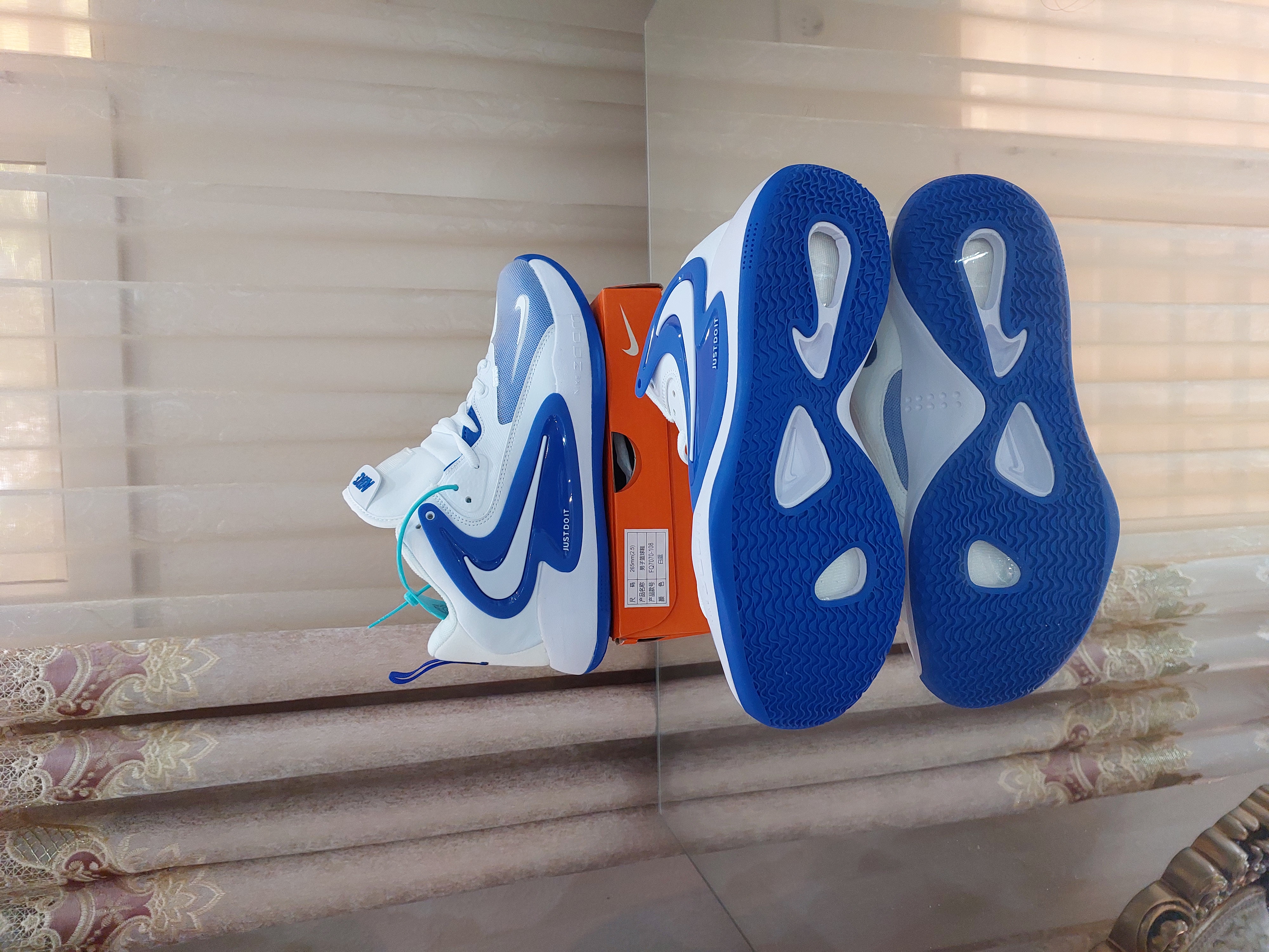 کتونی والیبال بسکتبال هندبال نایک هایپرست2 مستر کوالیتی nike zoom hypersensitivity 2 رنگ سفید آبی