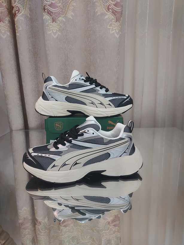 کتونی کتونی رانینگ و لایف استیل پوما مورفیک رترو یونیسکس سفید مشکی نقره ای Puma Morphic Retro Unisex White Black