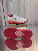 کفش بدمینتون و تنیس و پدل یونکس Yonex Women's and Men's Power Cushion Ad-Accel Sunset Red رنگ کرم قرمز لوگو قرمز