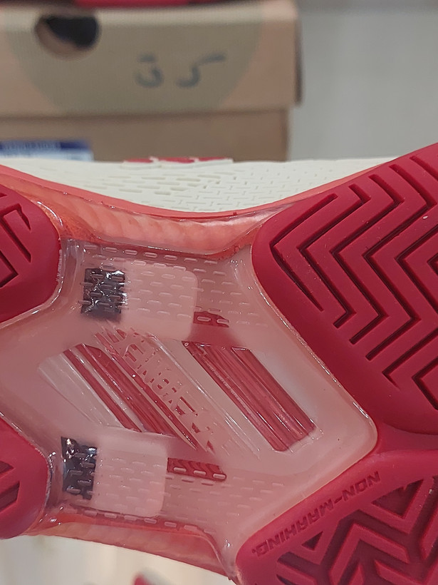 کفش بدمینتون و تنیس و پدل یونکس Yonex Women's and Men's Power Cushion Ad-Accel Sunset Red رنگ کرم قرمز لوگو قرمز