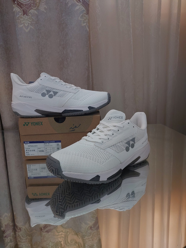 کفش بدمینتون و تنیس یونکس Yonex Women's and Men's Power Cushion Ad-Accel Sunset Red رنگ سفید