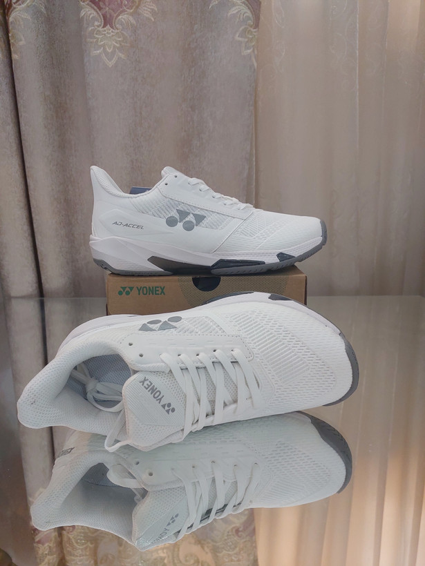 کفش بدمینتون و تنیس یونکس Yonex Women's and Men's Power Cushion Ad-Accel Sunset Red رنگ سفید