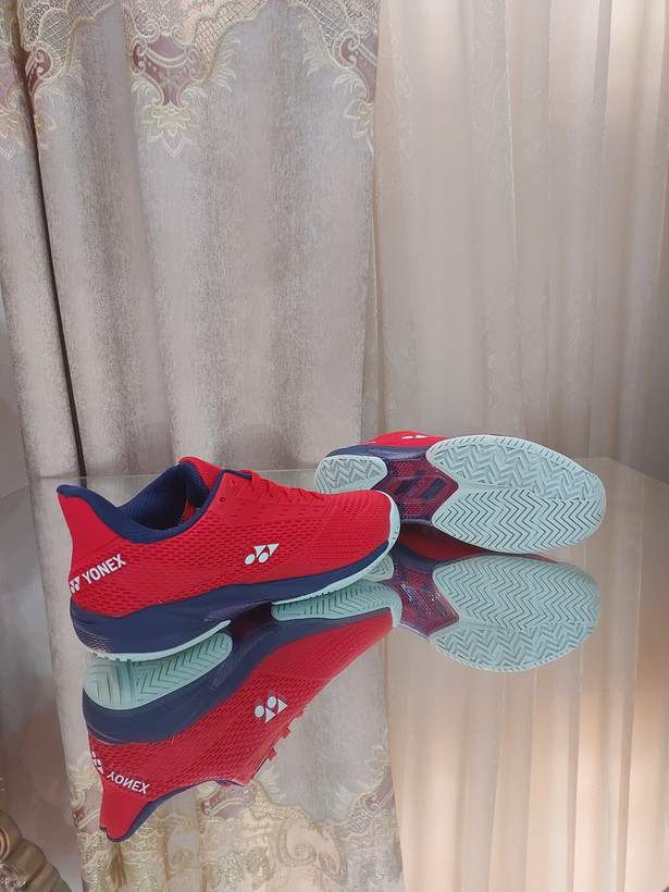 کفش بدمینتون و تنیس یونکس Yonex Women's and Men's Power Cushion Ad-Accel Sunset Red رنگ قرمز سفید
