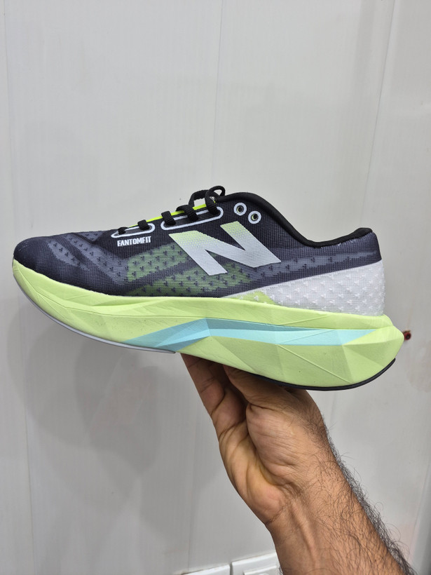 کتونی رانینگ نیوبالانس فیولسل ریبل V4 مسترکوالیتی ساخت ویتنام/New Balance FuelCell Rebel v