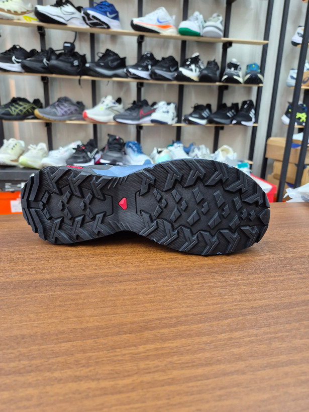 کفش ورزشی اورجینال ایرانر ترکینگ ضدآب رونی D2031 | سورمه ای مشکی Men's waterproof trekking shoes Roni D2031