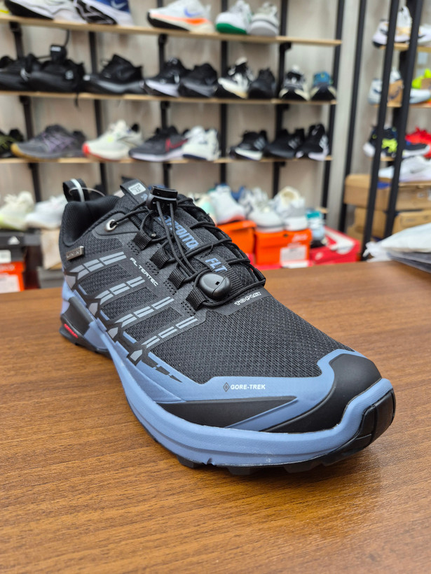 کفش ورزشی اورجینال ایرانر ترکینگ ضدآب رونی D2031 | سورمه ای مشکی Men's waterproof trekking shoes Roni D2031