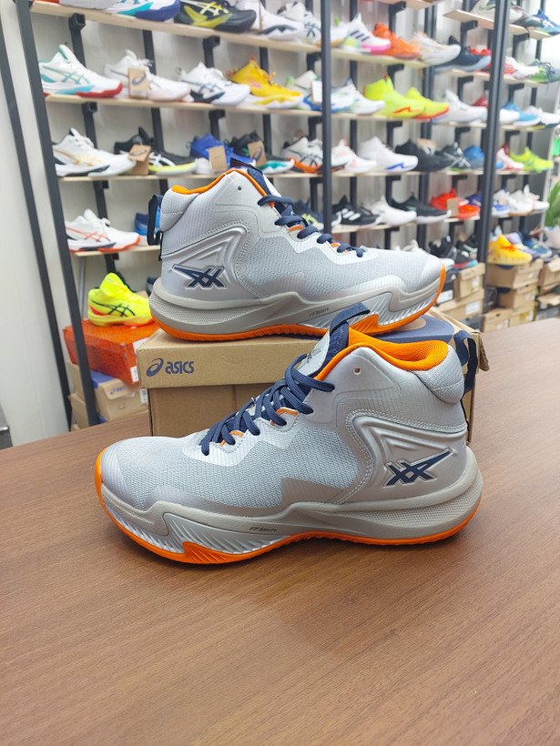 کتونی والیبال بسکتبال هندبال اسیکس نوا سورج 3 ویتنام مستر کوالیتی asics nova sourge3 رنگ نقره ای