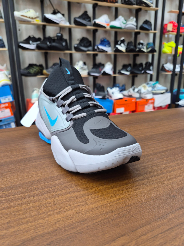 کفش اسپرت و لایف استایل نایک ساواج رنگ طوسی آبی زوم Nike Air max Savage