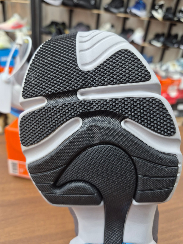 کفش اسپرت و لایف استایل نایک ساواج رنگ طوسی آبی زوم Nike Air max Savage