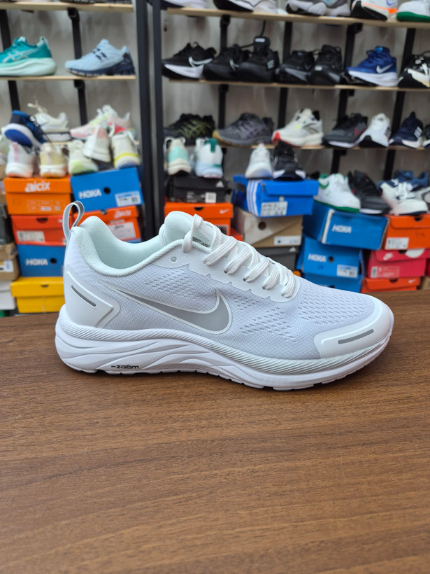 کفش اسپرت نایک زوم وینفلو 9 ایکس سفید NIKE ZOOM WINFLO 9X CZ6720-014