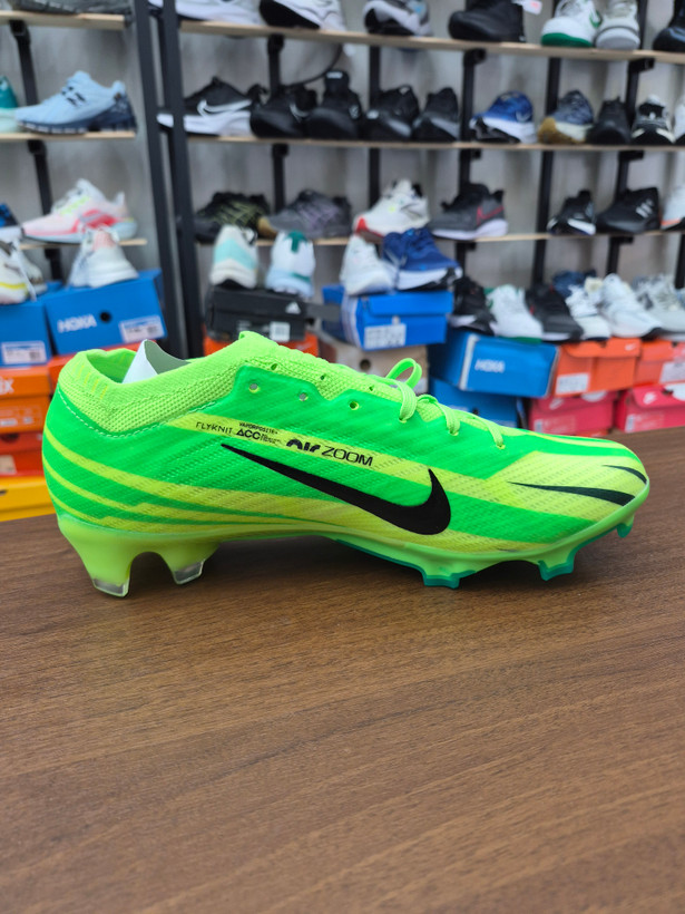 کفش فوتبال استوک دار نایک مرکوریال ایرزوم ویپور 15 طرح اصلی Nike Air Zoom Mercurial Vapor 15 Elite FG Speed MDS 2024 Electric Green/Black