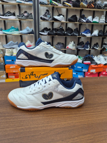 کتونی تنیس باترفلای لزولاین ریفونس رنگ سفید ویتنام رنگ سفید سورمه ای butterfly shoes table tennis price white blacK کتونی بدمینتون