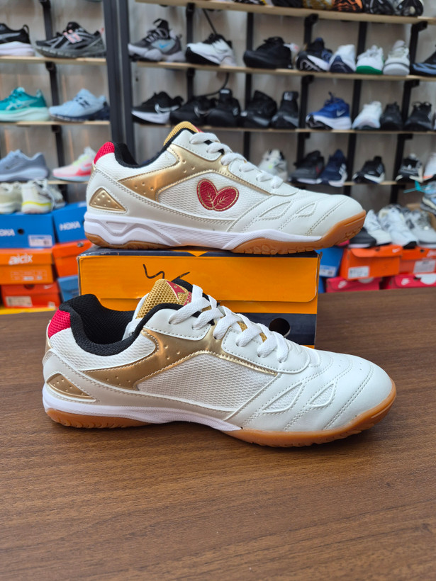 کتونی تنیس باترفلای لزولاین ریفونس رنگ سفید ویتنام رنگ سفید قرمز طلایی butterfly shoes table tennis price white red gold کتونی بدمینتون