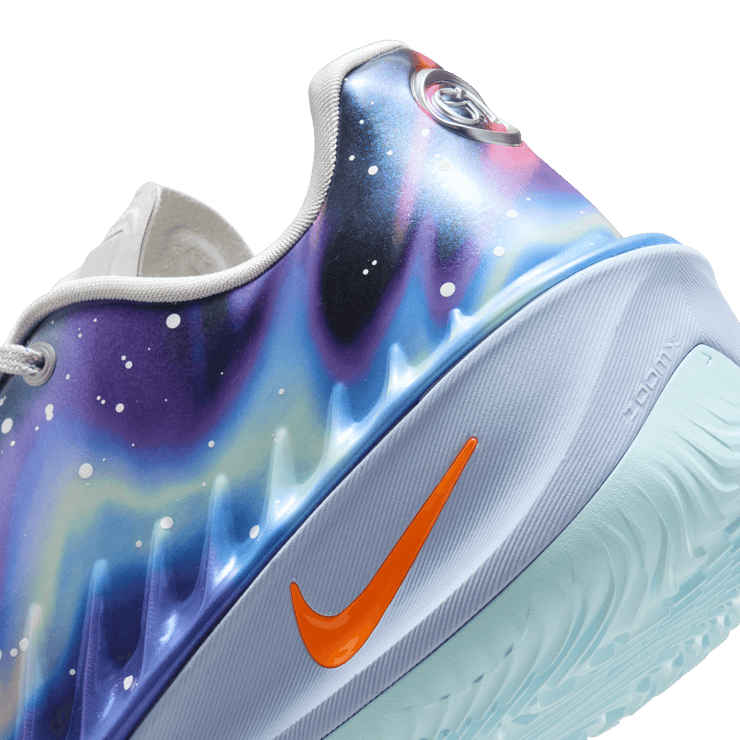 تصویر کتونی بسکتبال جی تی کات 4 Nike GT Cut