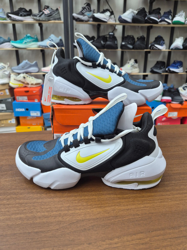 کفش اسپرت و لایف استایل نایک ساواج رنگ سورمه ای سفید زرد زوم Nike Air max Savage