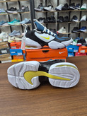 کفش اسپرت و لایف استایل نایک ساواج رنگ سورمه ای سفید زرد زوم Nike Air max Savage
