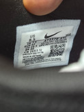 کفش اسپرت و لایف استایل نایک ساواج رنگ سورمه ای سفید زرد زوم Nike Air max Savage