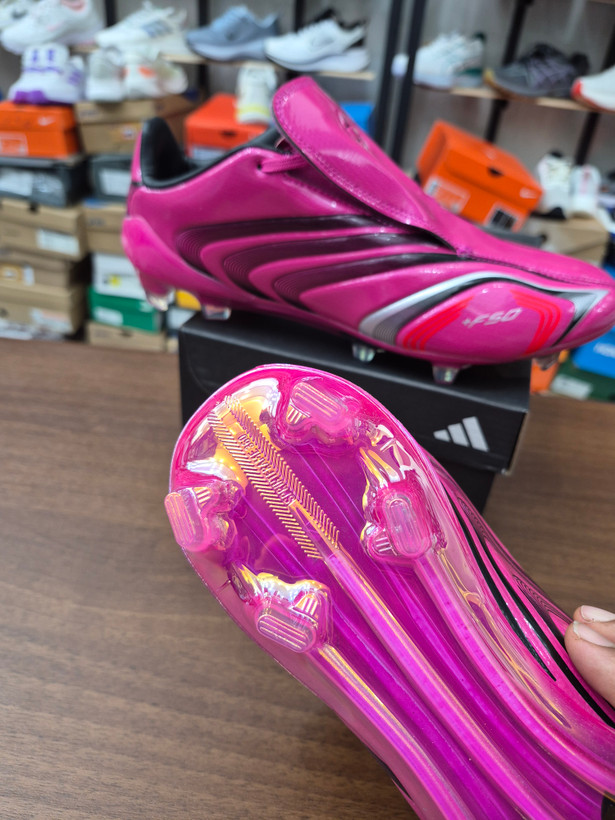 کفش فوتبال استوک دار آدیداس F50 مسی زبونه دار ویتنام Chuteira Campo ADIDAS TUNiT F50 Elite FG Rosa - Preto